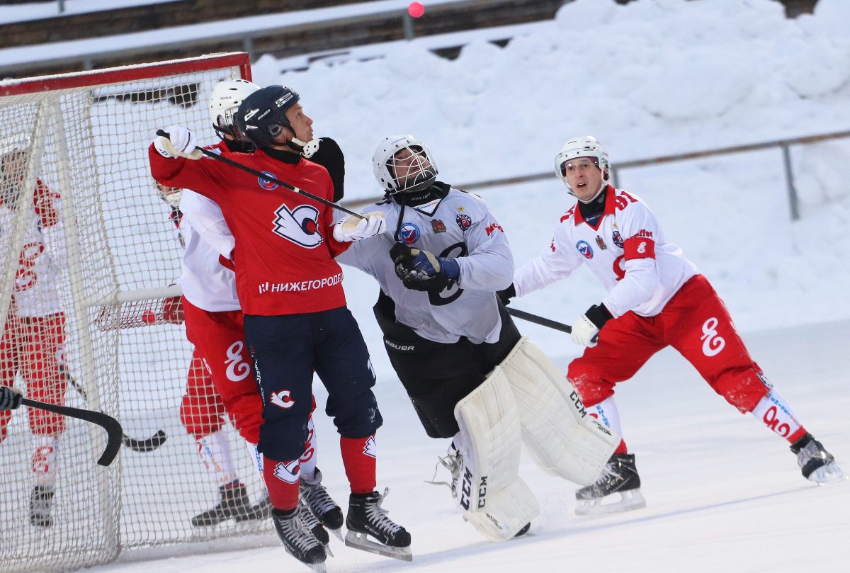 Хоккеисты нижегородского «Старта» закрыли первый круг домашней победой